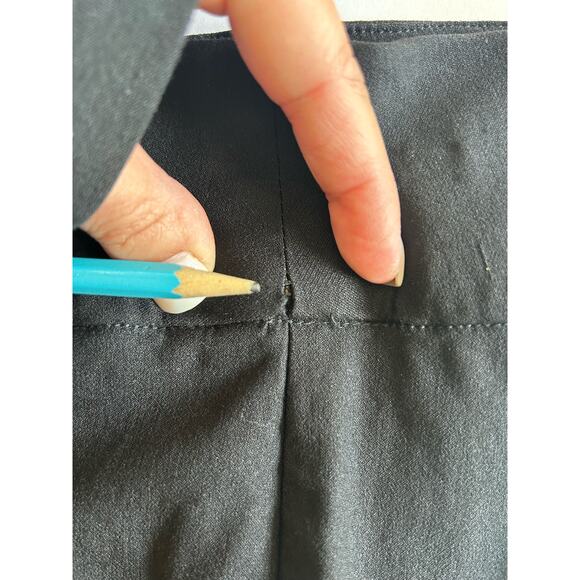 Tarse "UP" by Johnny Women's Capri Pants with Lace Hem Size Lg 8 NEW - Picture 16 of 16